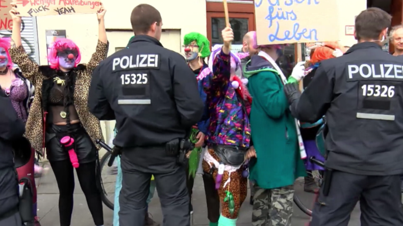 Berlin: "Abtreiben bis zum Volkstod" – Festnahmen bei Störaktionen gegen Pro-Life-Marsch