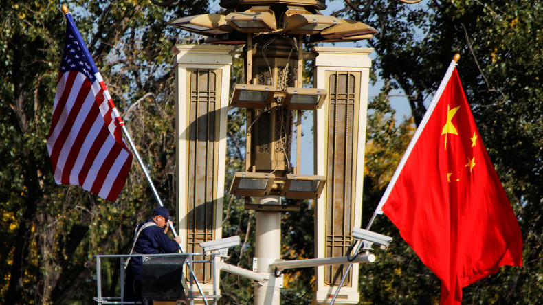 Neue US-Regieanweisung: Nicht Russland, sondern China soll jetzt der böseste Schurke sein (Video)