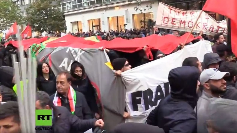 LIVE: Proteste gegen Erdogan in Berlin