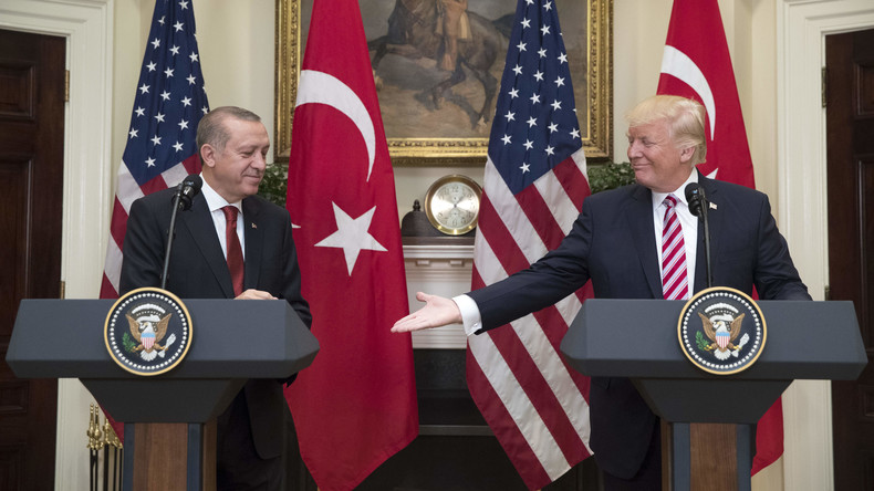 Erdoğan: Die USA verloren ihre Glaubwürdigkeit durch ihren Handelskrieg mit der Welt