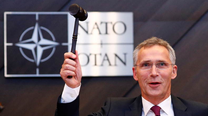 Charme-Offensive statt Holzhammer: Joggen, Selfies und Serbisch-Kenntnisse des NATO-Chefs in Belgrad