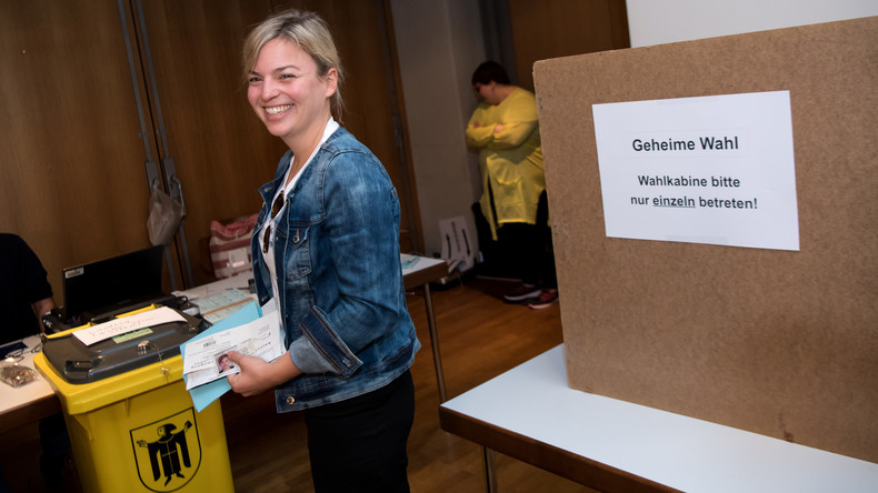  Wie wählt Bayern? Die Wahllokale sind geöffnet (Video)