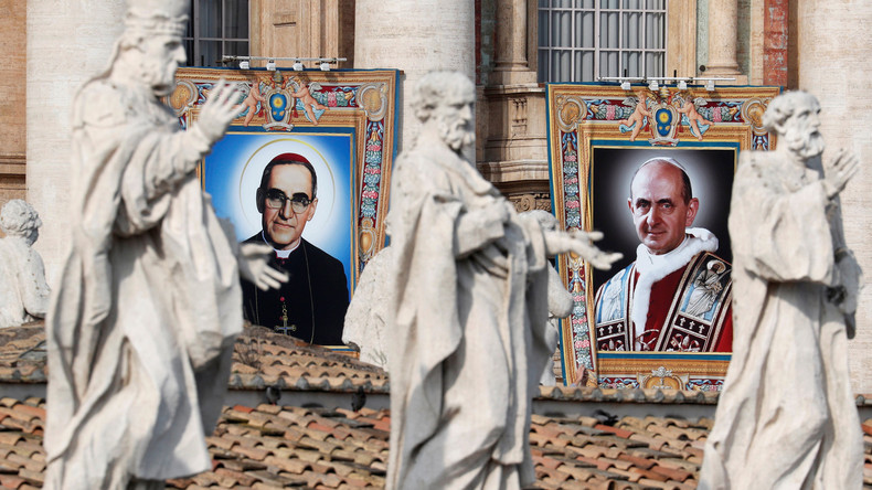 Papst Franziskus spricht Paul VI., deutsche Nonne und salvadorianischen Bischof heilig