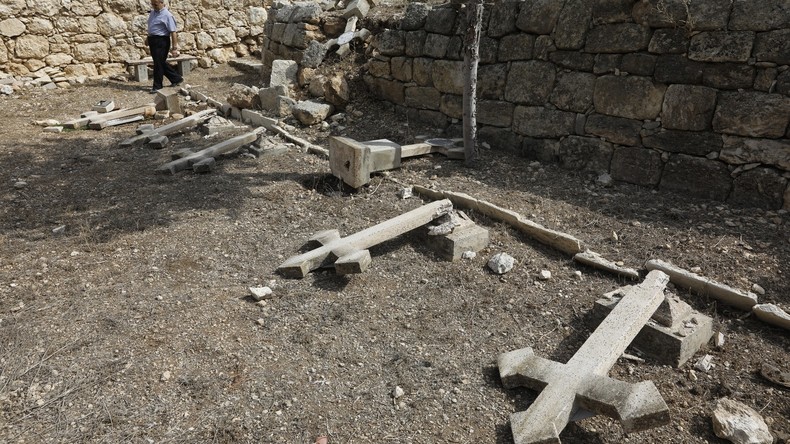Vandalen verwüsten christlichen Friedhof in Israel – scheinbar aus Hass