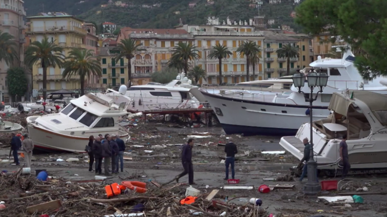 Chaos durch Unwetter in Italien: Venedig steht unter Wasser - Hafen in Rapallo komplett verwüstet