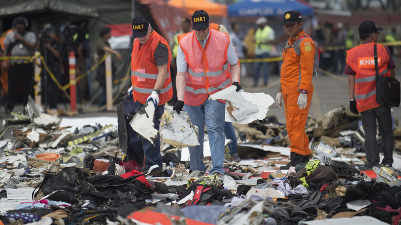 Flugschreiber-Teile von abgestürztem indonesischen Flugzeug geborgen