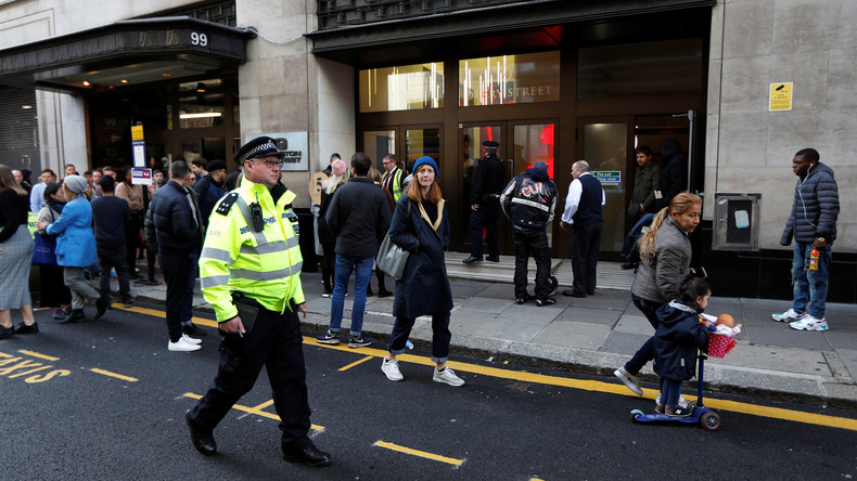 Zwei Verletzte bei Vorfall im Sony-Hauptquartier in London – Berichte über Macheten-Angriff 
