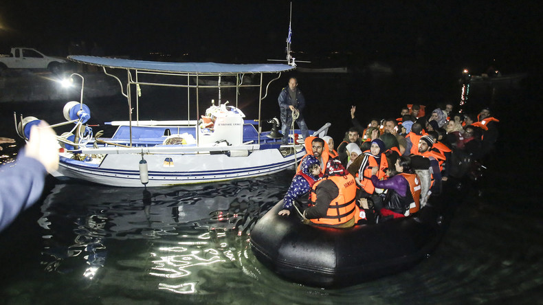 Griechische Küstenwache zerschlägt Schleuserring 