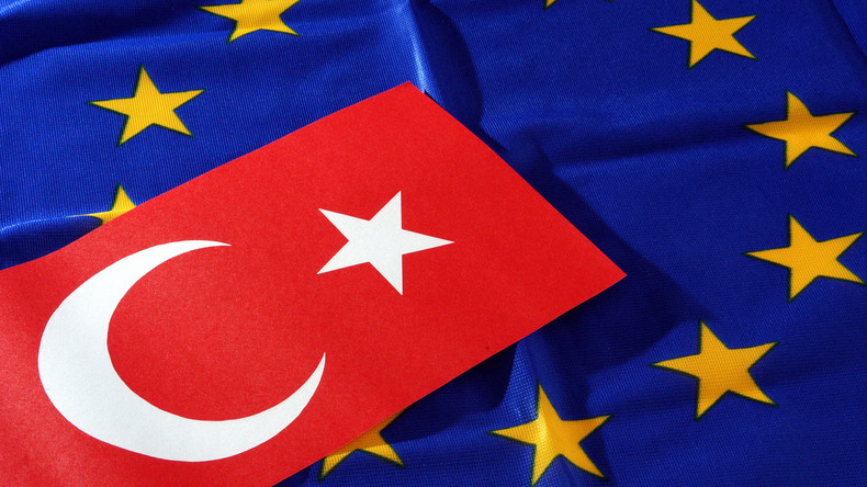 EU-Kommissar Hahn fordert Ende der Beitrittsgespräche mit der Türkei 
