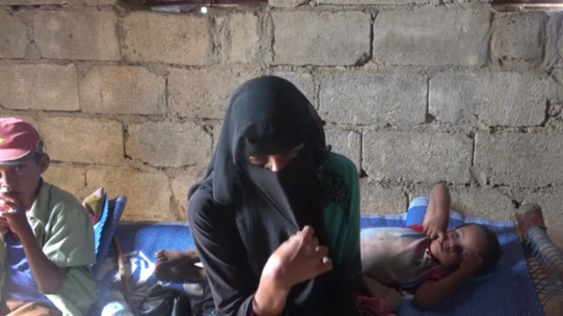 Jemen – Hölle auf Erden: Auf die Knochen ausgehungertes Mädchen stirbt in den Armen ihrer Mutter 