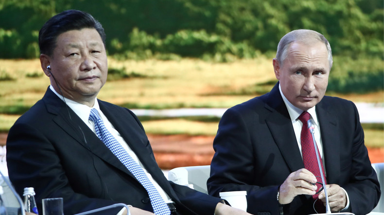 USA: "Super-Wahleinmischer China" läuft "Altmeister Putin" den Rang ab (Video)