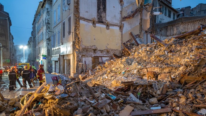 Eingestürzte Häuser in Marseille - vierte Leiche in Ruinen entdeckt 