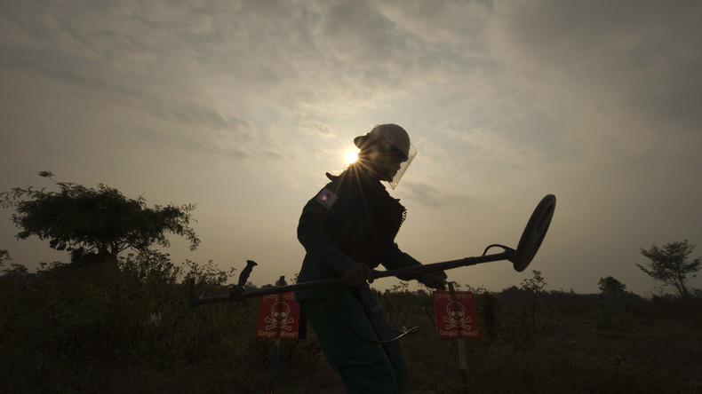 Deutschland hilft bei Beseitigung von Landminen in Kambodscha 
