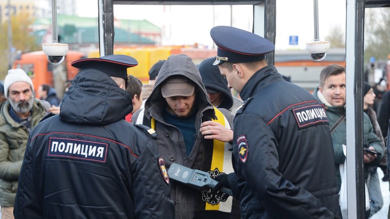 Russlands Innenminister: 300 Polizisten in diesem Jahr nach Beschwerden von Bürgern gefeuert