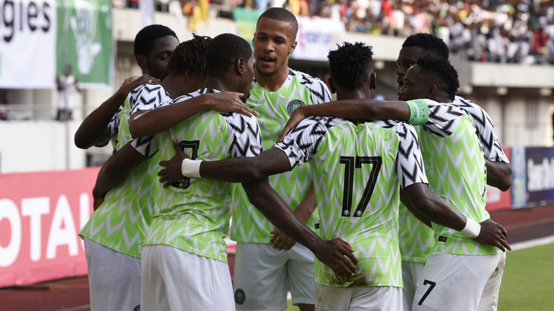 Nigerianischer Gouverneur bietet Fußballern Geld für erzielte Tore im Spiel gegen Südafrika an
