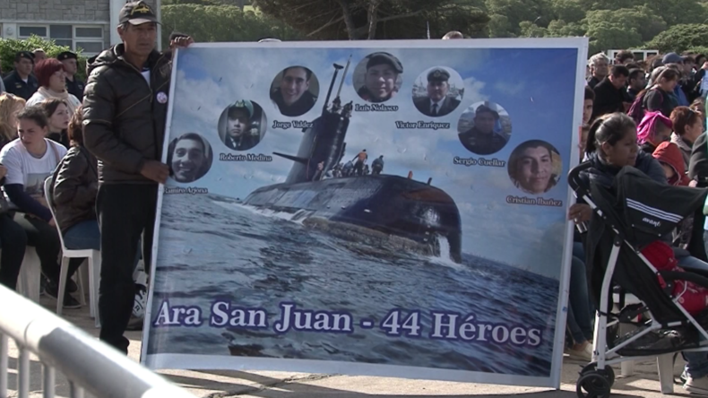 Am Jahrestag des Unglücks: Familien und Freunde trauern um vermisste U-Boot-Besatzung