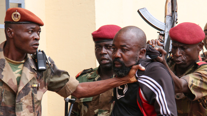 Zentralafrikanische Republik überstellt Rebellenführer an Strafgerichtshof in Den Haag
