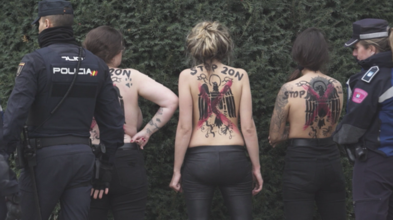 Spanien: Barbusige FEMEN-Aktivisten stören Gedenkveranstaltung in Madrid