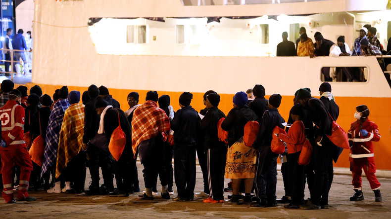 Mehr als 200 Migranten landen auf Sizilien
