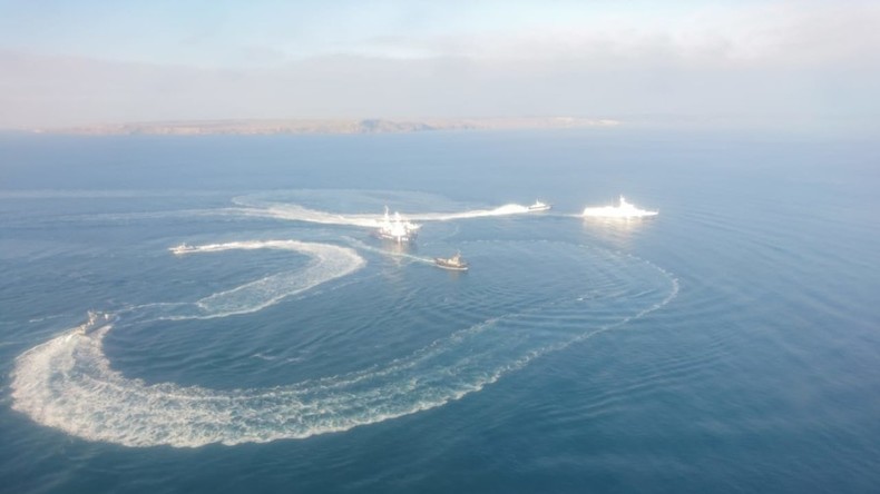 Drei ukrainische Kriegsschiffe verletzen Russlands Seegrenze 