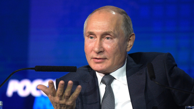 Putin: Russland muss sich für freien Im- und Export vom Dollar entfernen