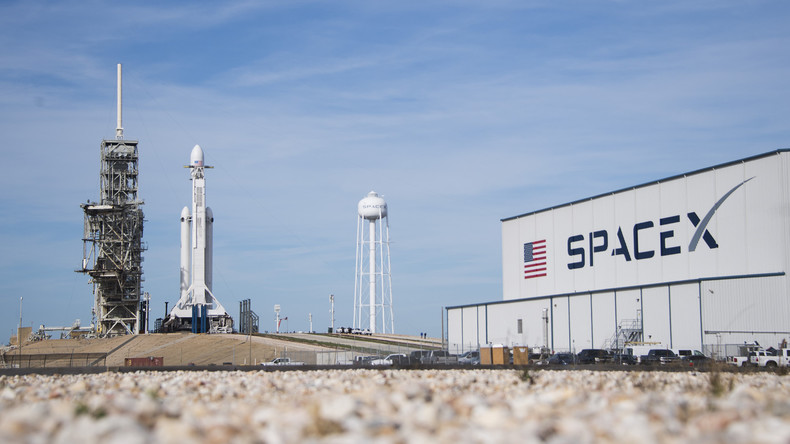 SpaceX verschiebt Raketenstart – Tomatensamen fliegen später ins All