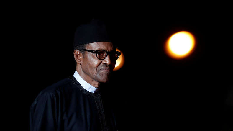 "Ich bin nicht geklont worden": Nigerias Präsident Buhari weist Gerüchte über seinen Tod zurück