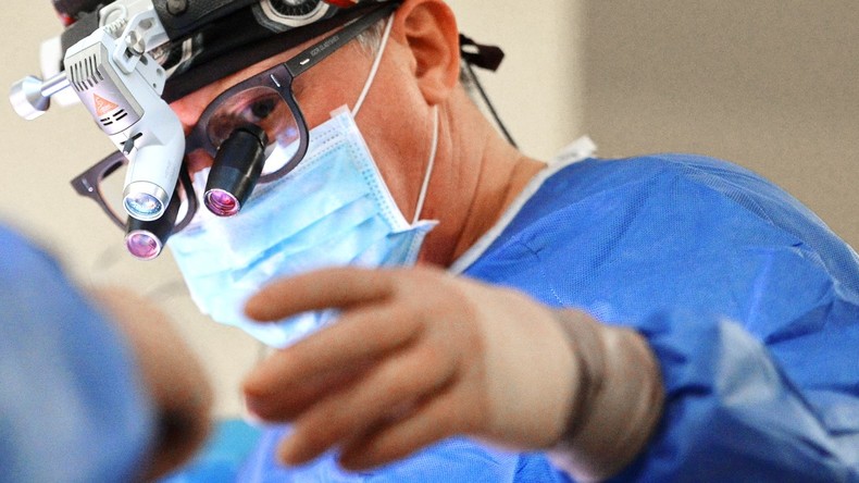 Chirurg in China verlangt Nachzahlung vom Patienten mitten in OP – nun zahlt Klinik Schmerzensgeld