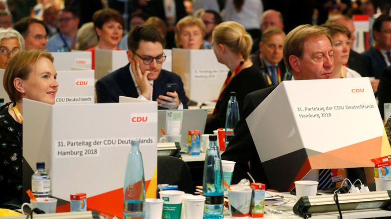 "Meilenstein in der Demokratie": Mini-Wahlkabinen der CDU werden zum Twitter-Hit