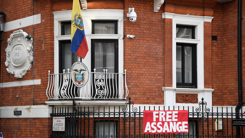 EU-Parlamentarier fordern sichere Ausreise für Julian Assange 