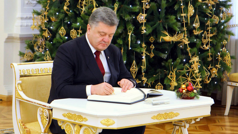 Petro Poroschenko unterzeichnet Dekret über Kündigung des Freundschaftsvertrags mit Russland