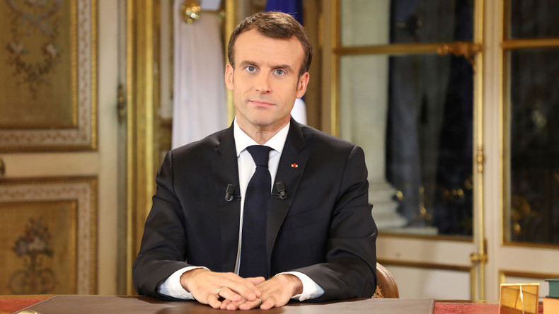 Macron reagiert auf "Gelbwesten"-Krise mit Steuersenkungen und Reformen