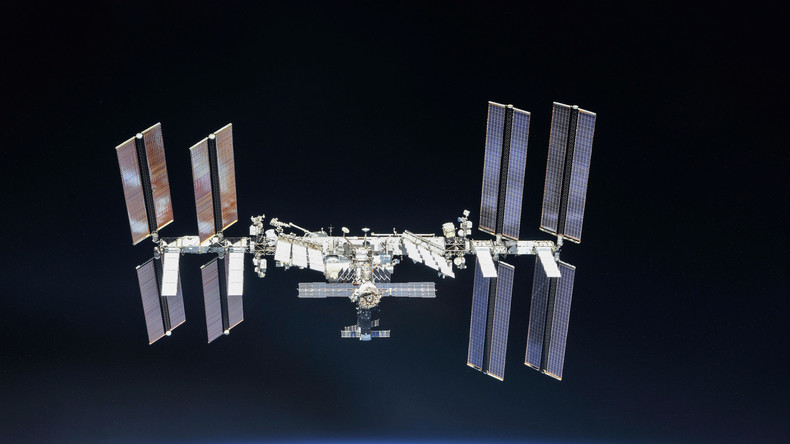 LIVE: Weltraumspaziergang auf der ISS soll Ursache für "mysteriöses" Loch erkunden