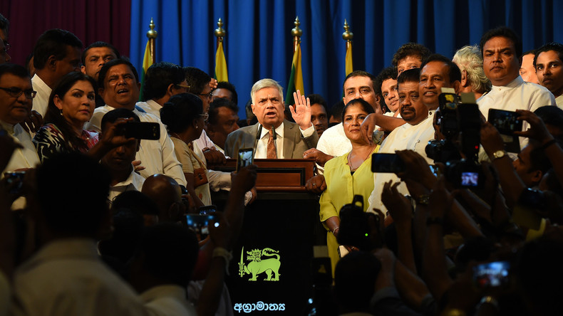 Sri Lankas Präsident vereidigt Premierminister nach Entlassung wieder