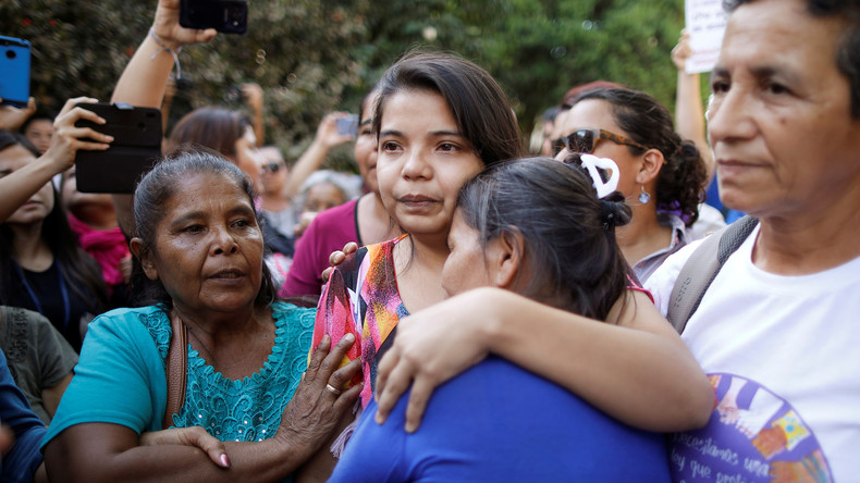 El Salvador: Vergewaltigungsopfer freigelassen – ihr drohten 20 Jahre Haft für angebliche Abtreibung