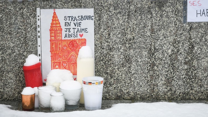 Jugendlicher wegen Freudensbekundung über Straßburg-Terror im Internet verurteilt