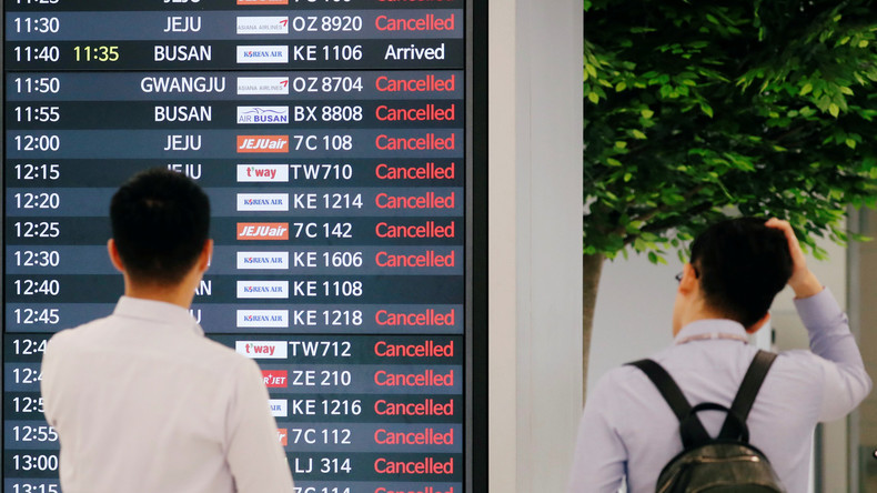 Korean Air bestraft K-Pop-Fans – sie warten auf Sänger vor Abflug und stornieren dann Tickets