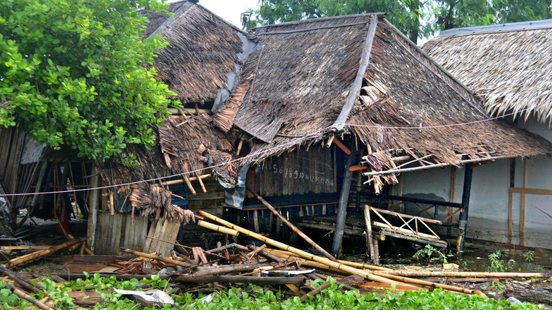 Todeswelle in der Urlaubssaison: Mindestens 222 Tsunami-Opfer in Indonesien