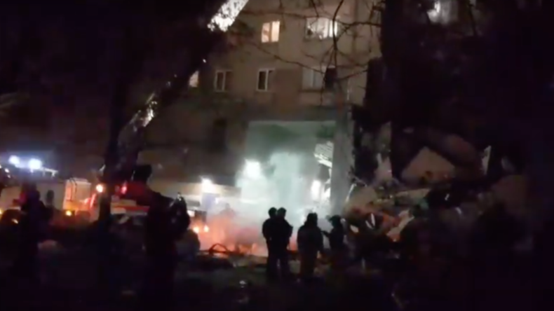 4 Tote und 35 Vermisste nach Gasexplosion in Magnitogorsk