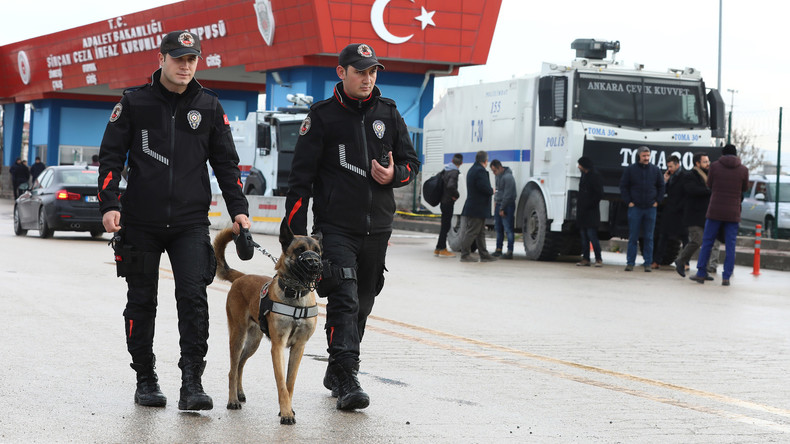 Erneut viele Festnahmen angeblicher Terrorverdächtiger in der Türkei