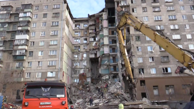 Tragödie von Magnitogorsk: "Rettungskräfte arbeiten unter lebensbedrohlichen Bedingungen"