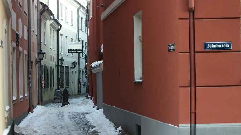 Sex auf offener Straße in Riga: Deutscher Tourist muss zahlen