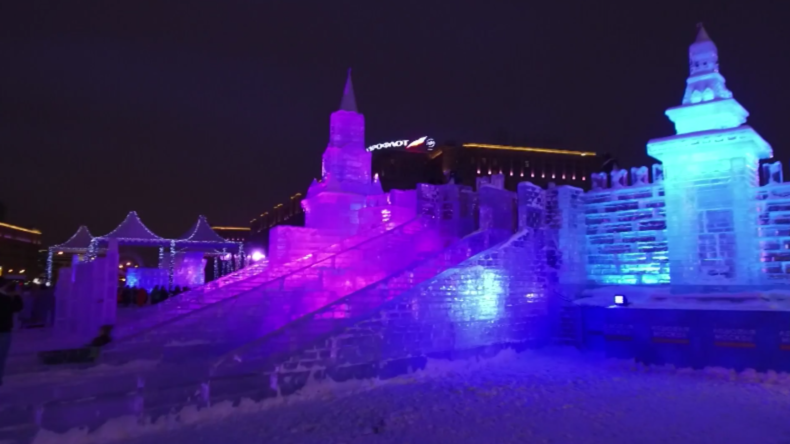 Moskaus größtes Eisfestival begeistert Besucher