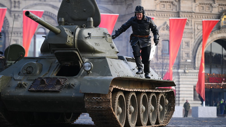 Heimkehr einer Legende – zweieinhalb Dutzend intakte T-34-Panzer aus Laos nach Russland verschifft