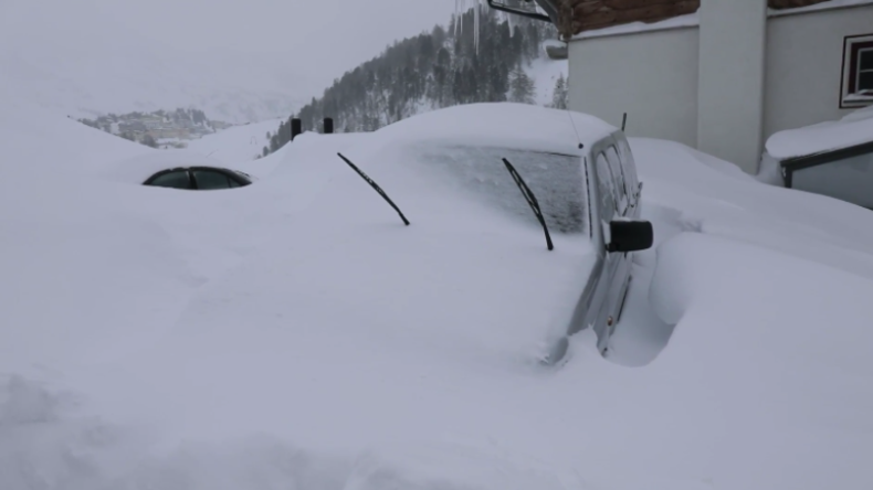 Schneechaos in Österreich: Obertauern unter mächtiger weißer Decke - und es soll weiter schneien