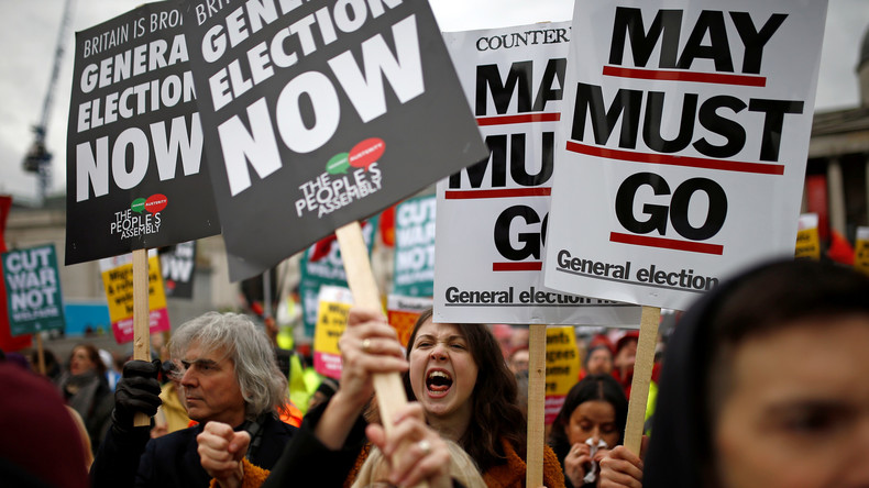 Nach französischem Vorbild: Demonstranten in London fordern Neuwahl und Ende der Sparpolitik