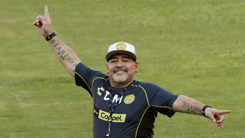 Argentinische Fußballlegende Maradona wegen Magenblutung operiert 