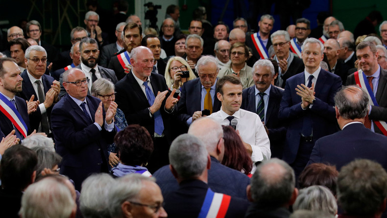 "Gelbwesten" bleiben draußen: Macron startet  Bürgerdialog, aber nur mit Bürgermeistern  