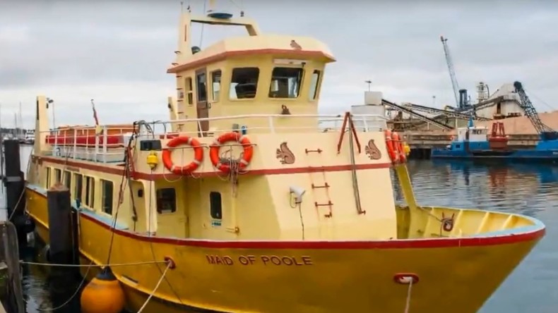 Britischer Fährkapitän rammt Schlauchboot und verletzt Insassen – Freispruch