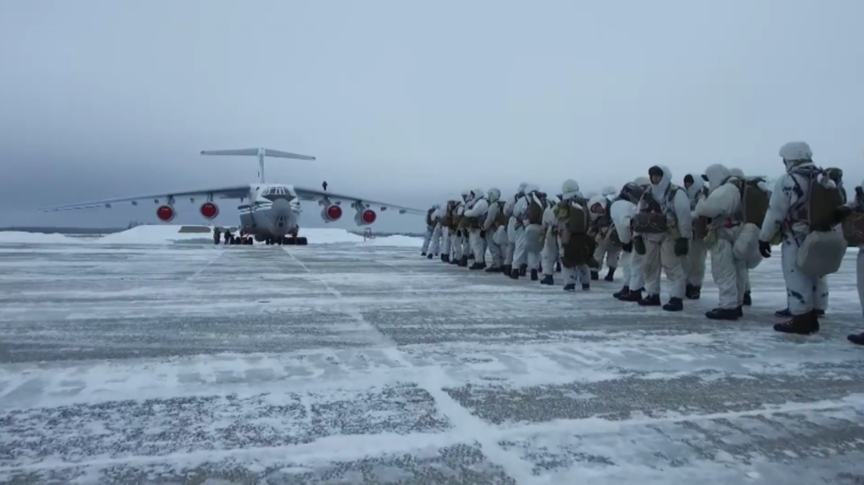 Russland: Fallschirmjäger beginnen 2019 mit Groß-Übung in der Region Kostroma